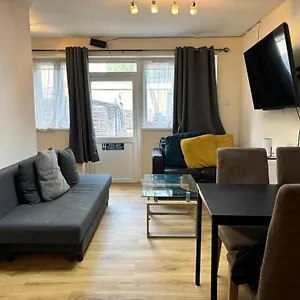 London Deluxe 6 Bedroom House Holiday home