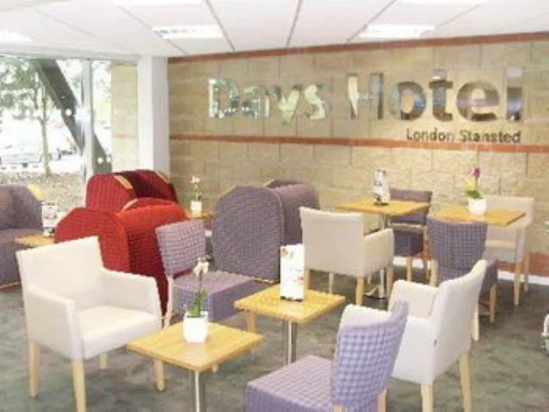 Ramada London Stansted Airport Hotel Stansted Mountfitchet 4*,
